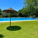 VillaEscondidaPrecioso estudio con vista al mar y piscina